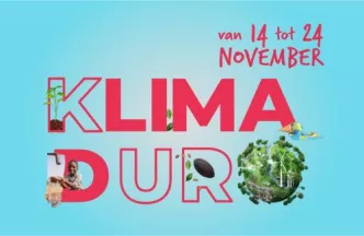 Tekst Klimaduro waar sommige letters werden aangekleed volgens het thema